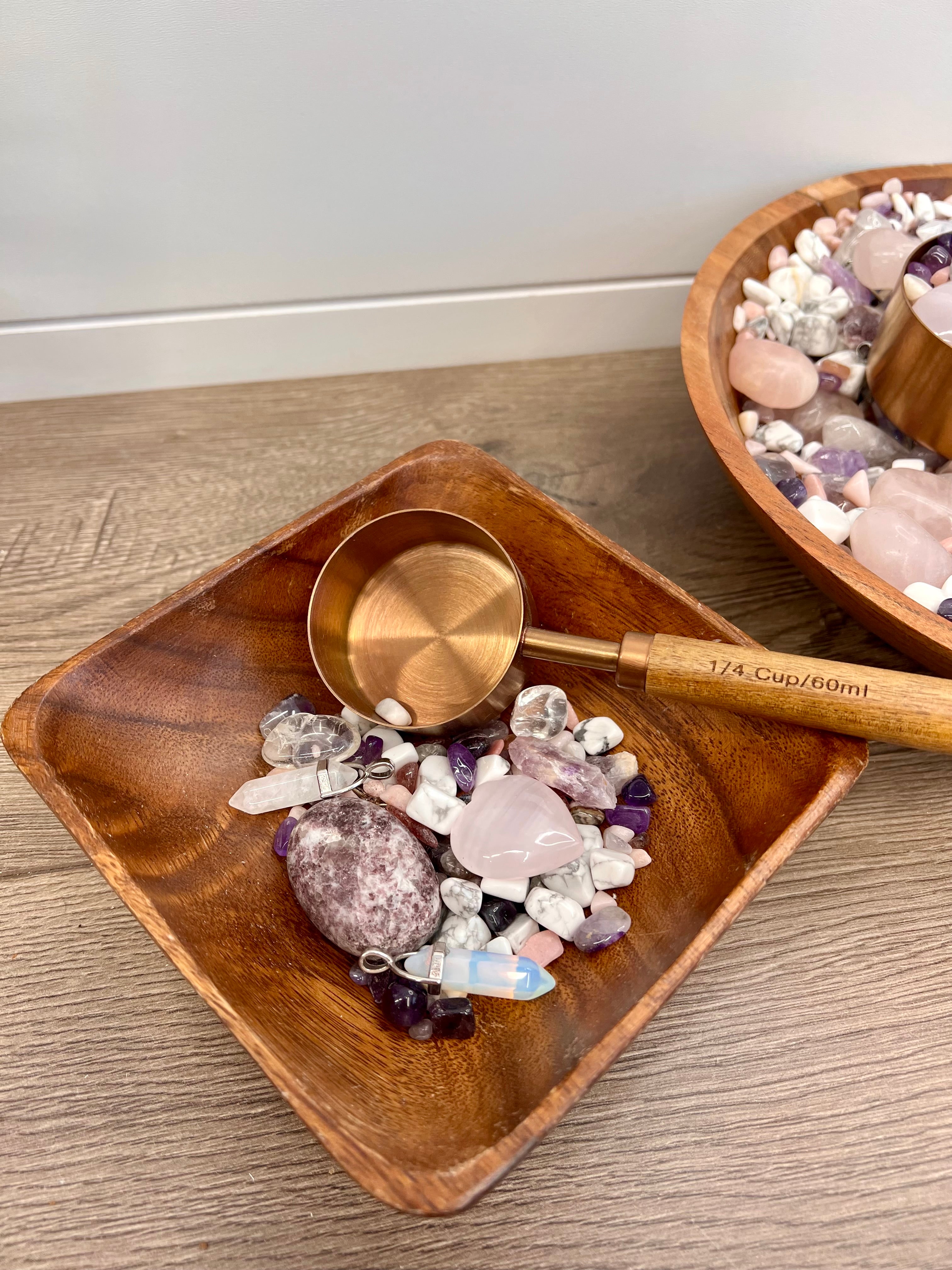 Crystal Love Confetti -10/16