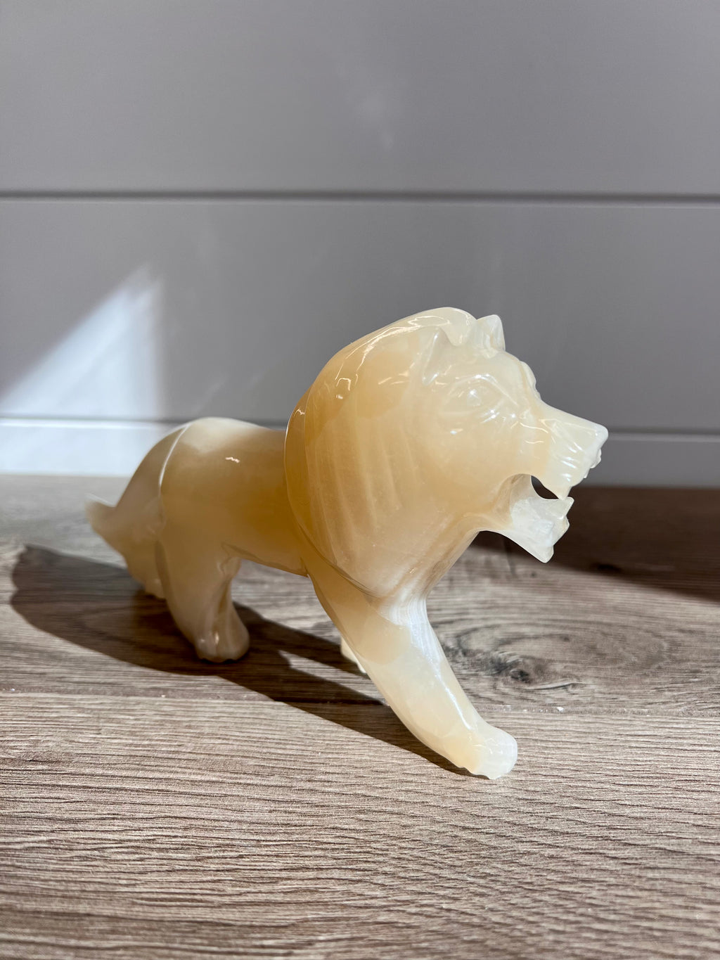 Mexican Onyx Carved Lion - 89