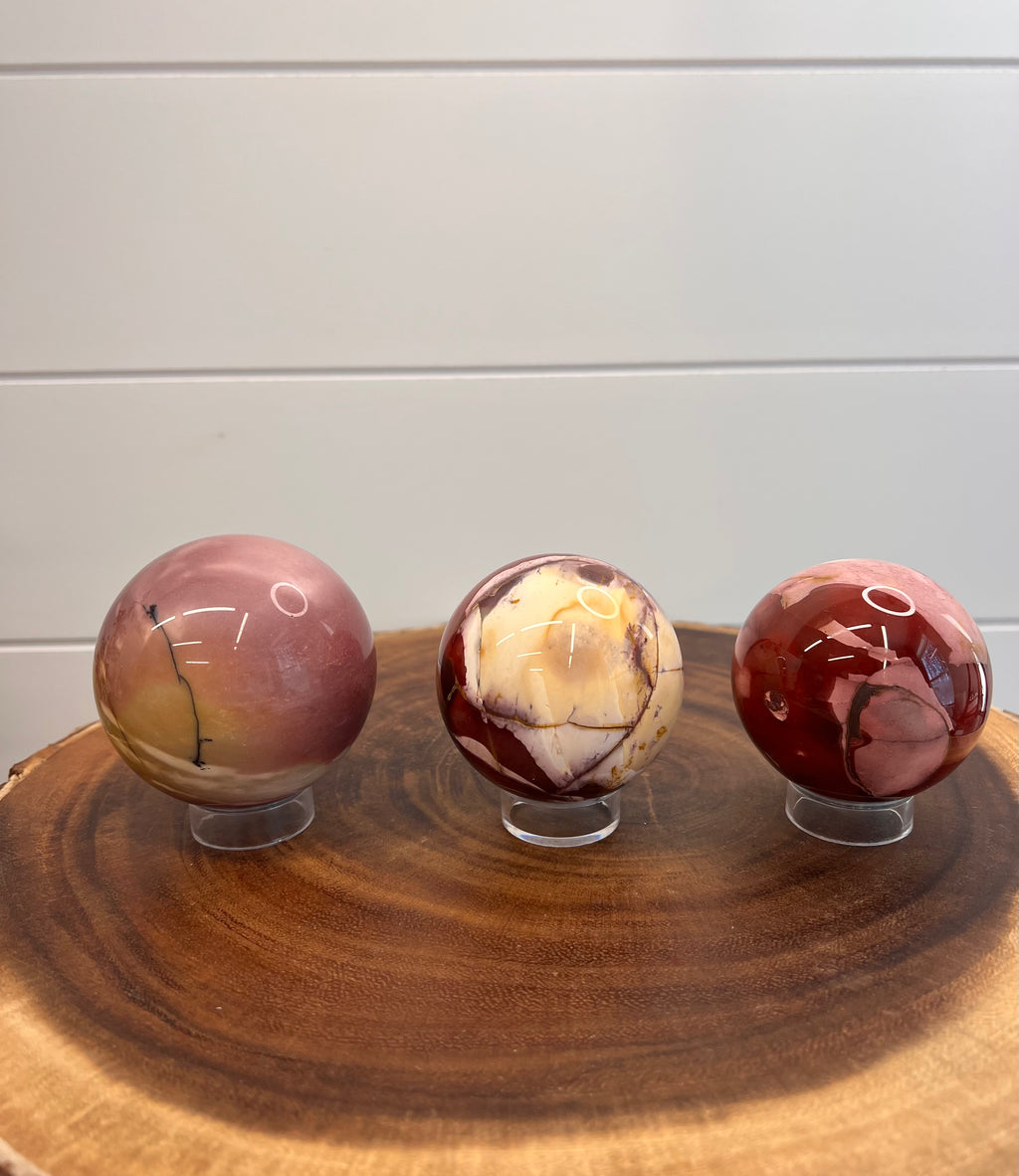 Mookaite Spheres